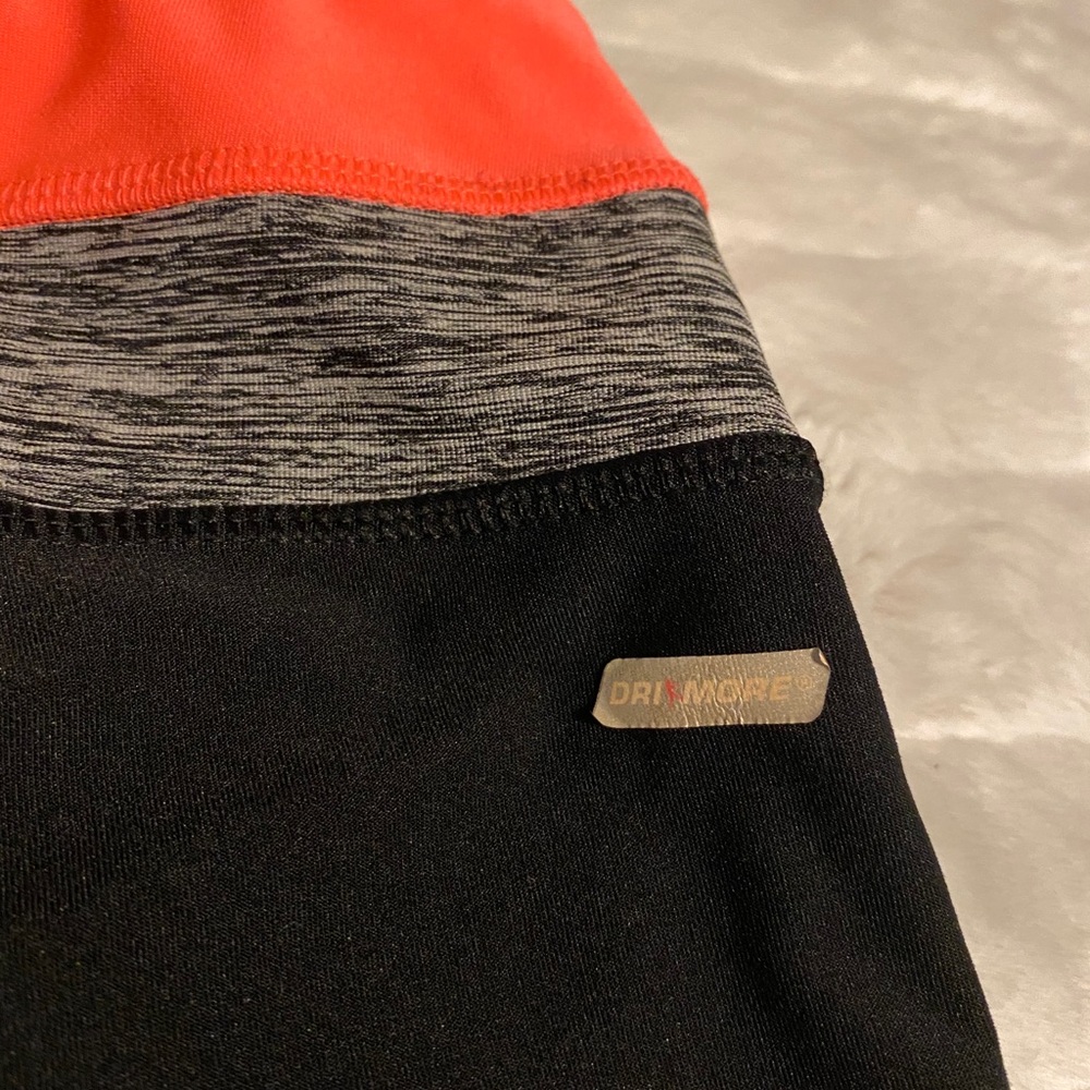 Danskin Now Biker shorts - Picture 5 of 6